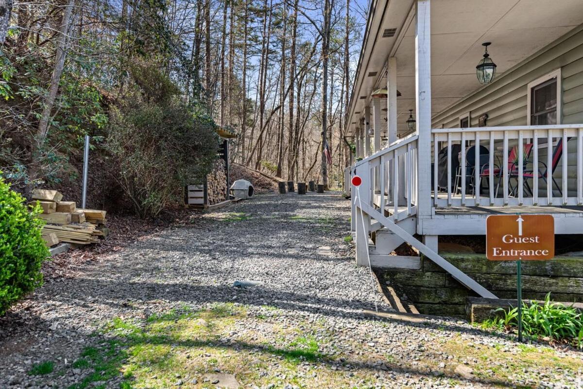 Little Mountain Hide Away * Ellijay